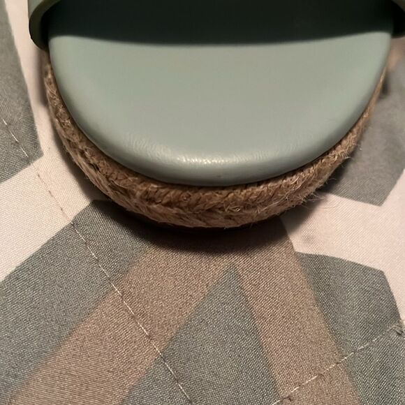 MARC FISHER WOMEN’S SIZE 6 1/2 SANDALS - Picture 6 of 7